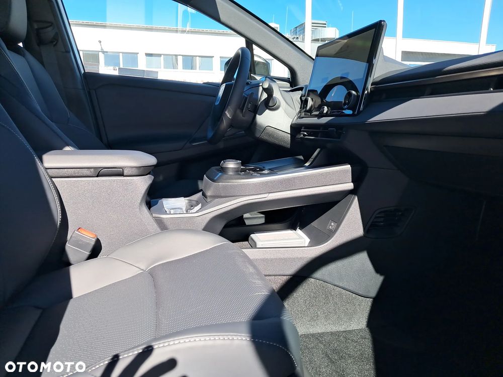 Toyota bZ4X 73.1kWh Executive - 19