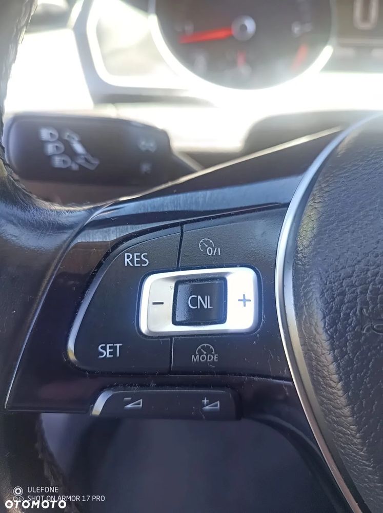 Volkswagen Passat - 23