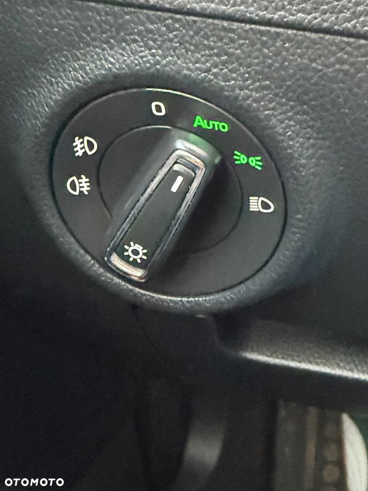 Skoda Superb 2.0 TDI DSG Ambition - 16