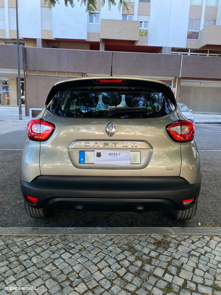 Renault Captur ENERGY dCi 90 Experience - 4