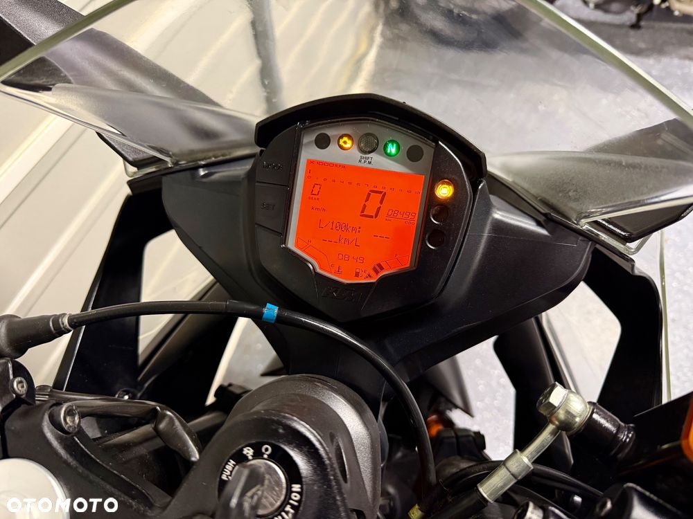 KTM RC 125 - 10