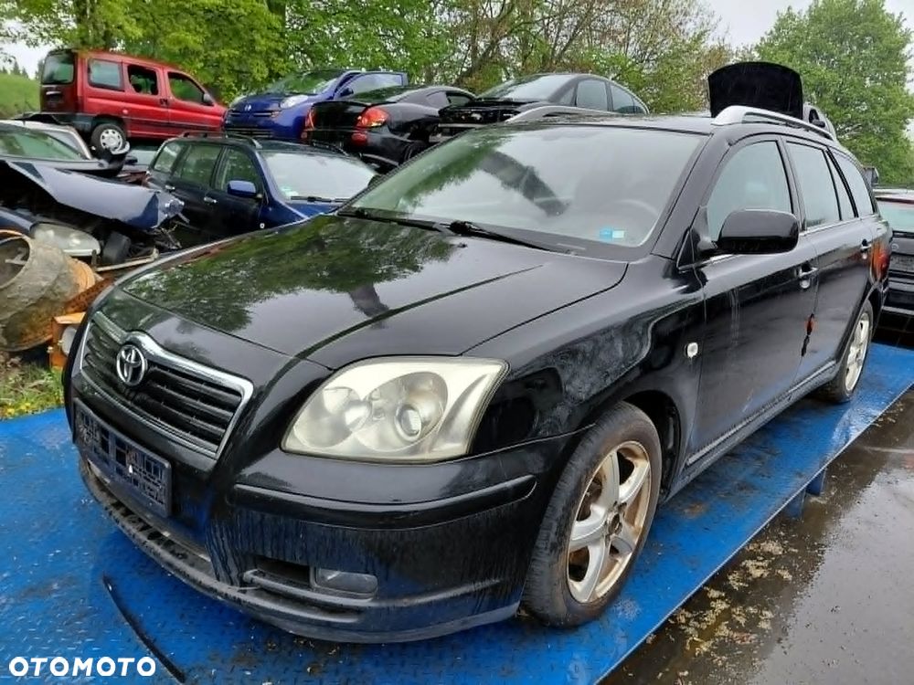 Na części: Toyota Avensis Rok 2005 Pojemność 1995 Moc 85 kw Diesel