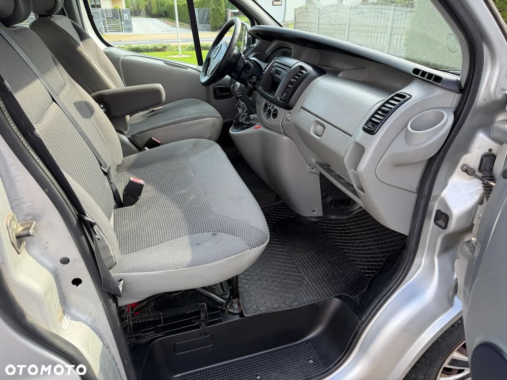 Opel Vivaro L2H1 2.9t - 10