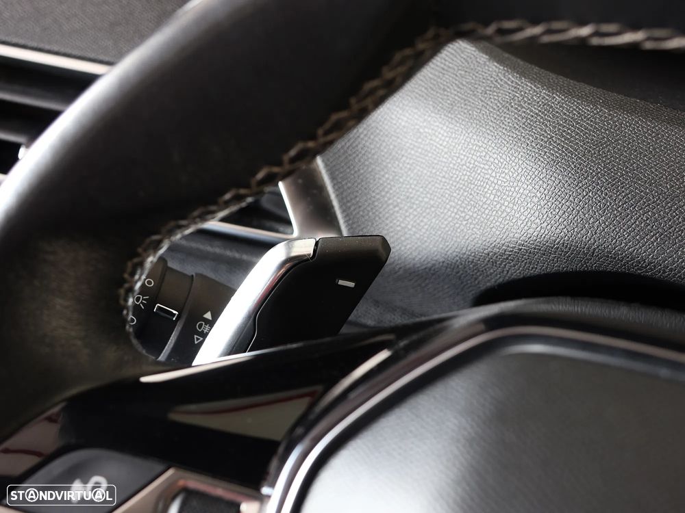 Peugeot 3008 1.2 PureTech Allure EAT8 - 24