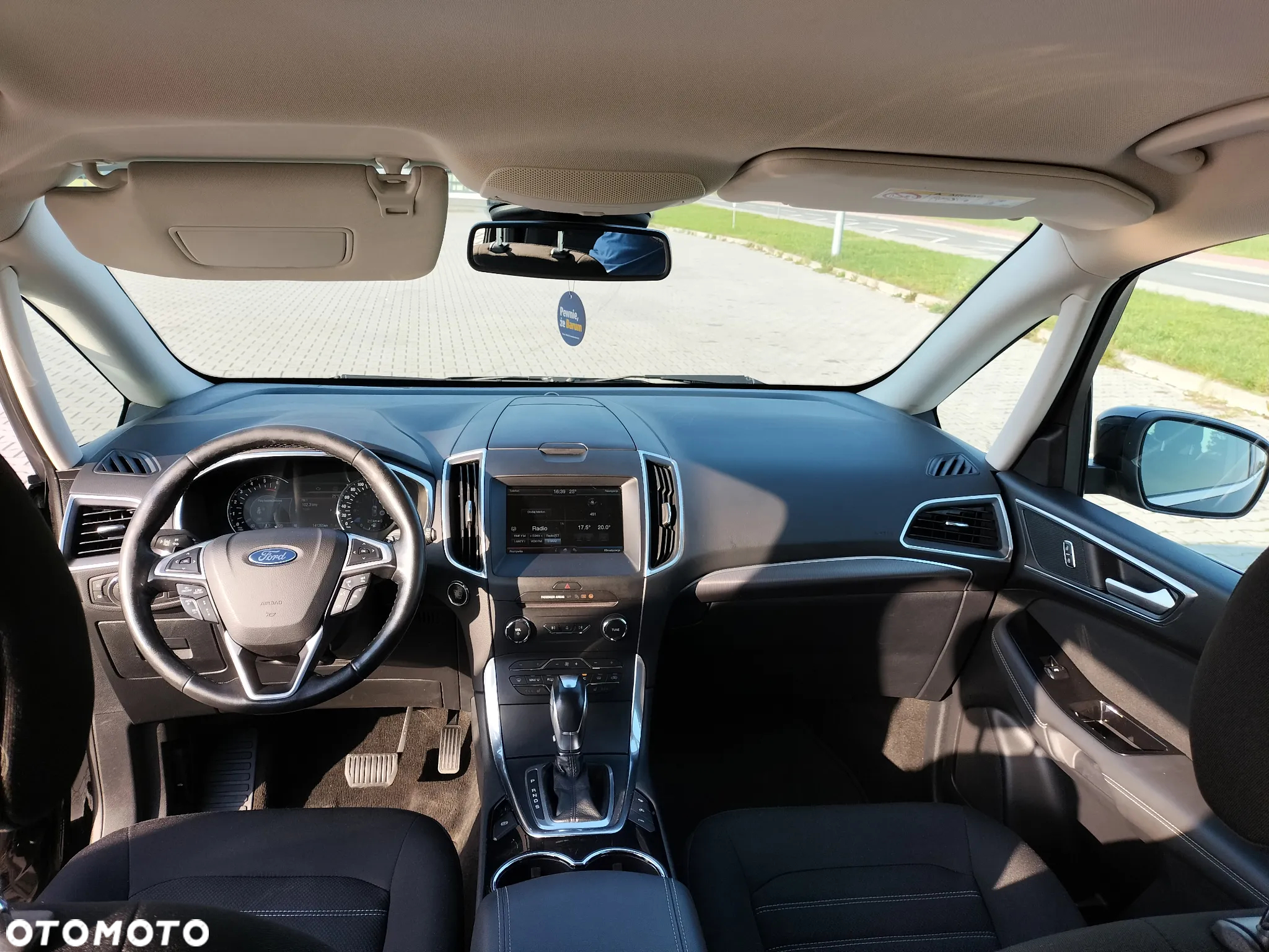 Ford Galaxy - 12