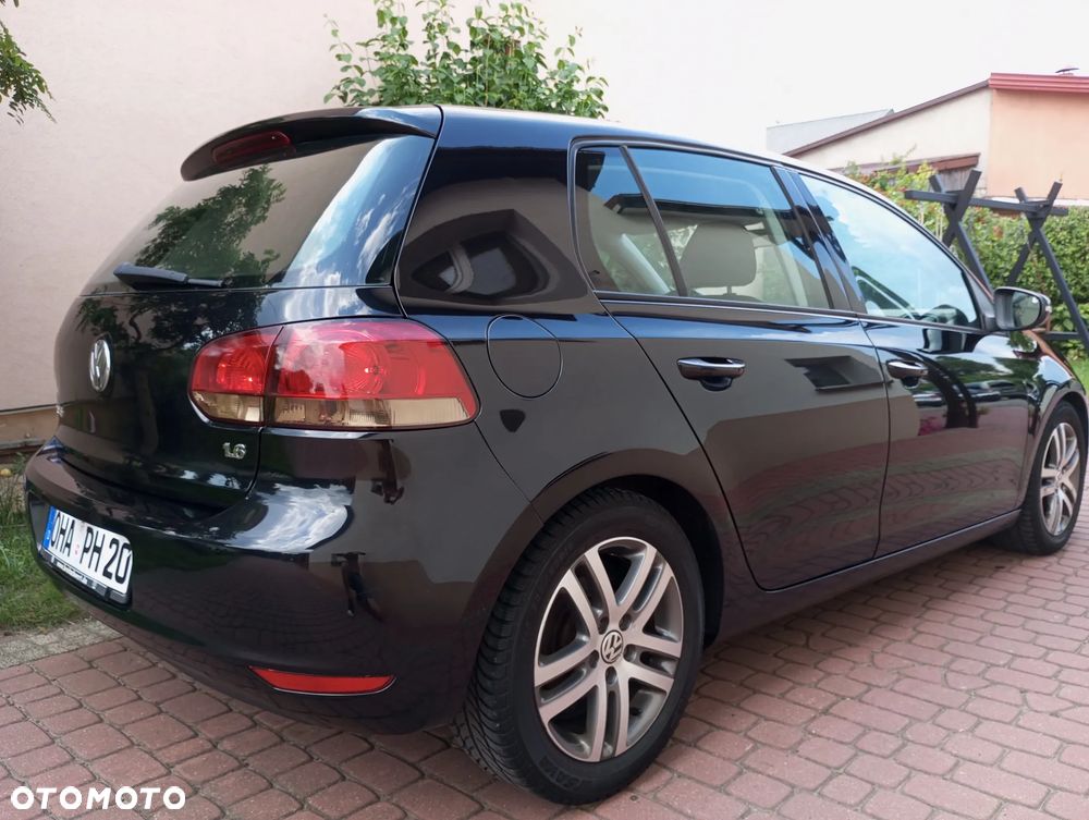 Volkswagen Golf - 14