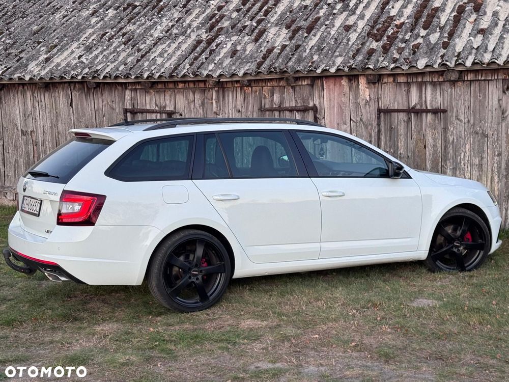Skoda Octavia 2.0 TDI 4x4 DSG RS - 22