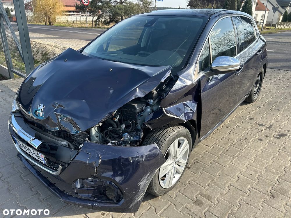 Peugeot 208 - 9