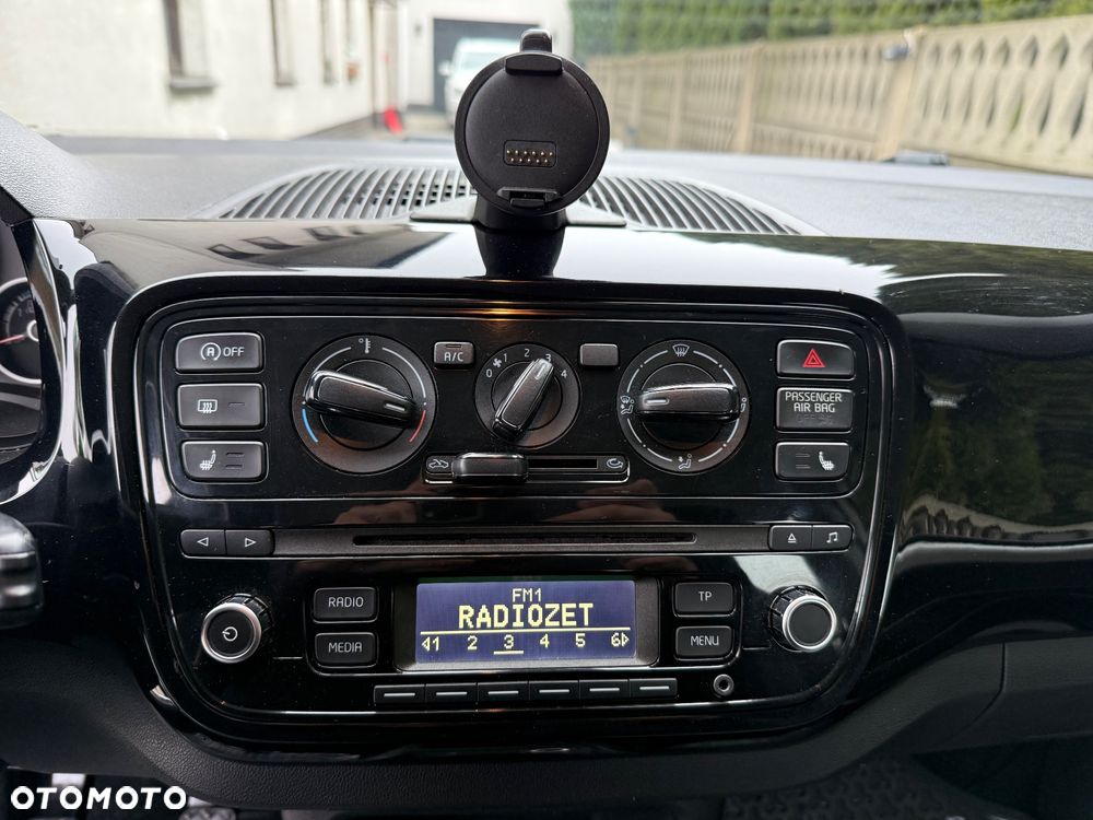 Volkswagen up! - 10