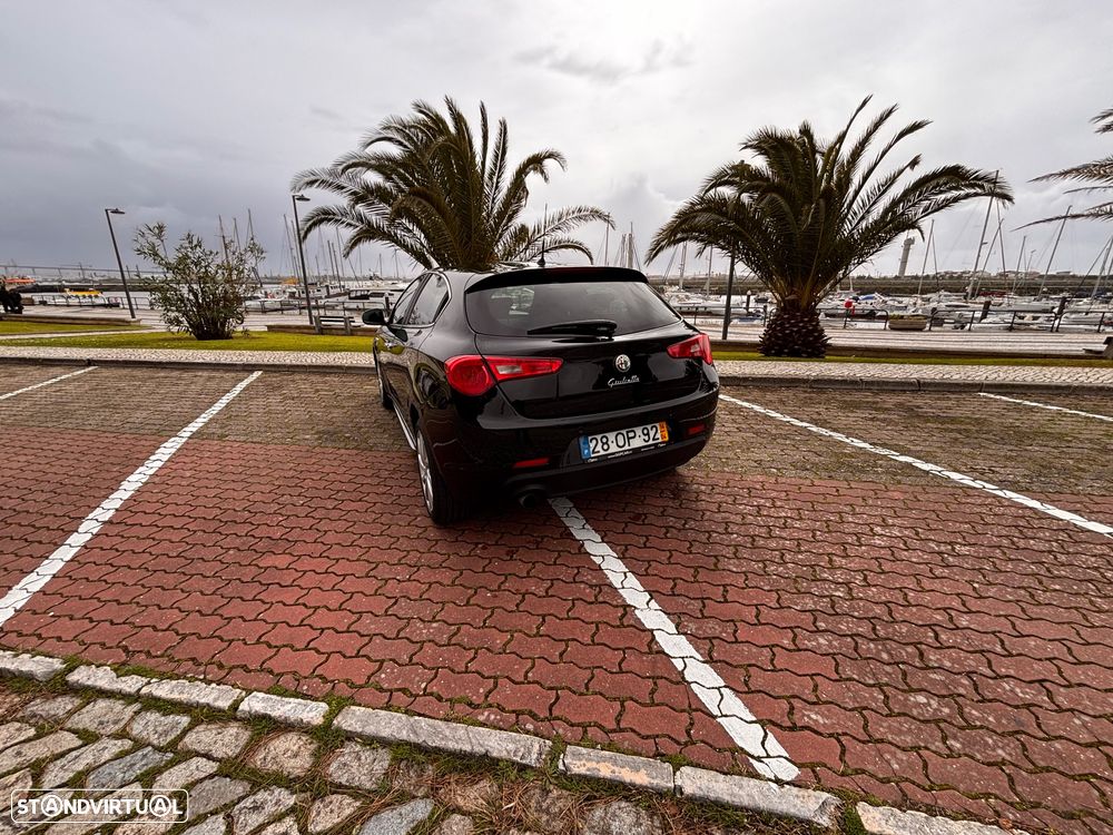 Alfa Romeo Giulietta 1.6 JTDM Exclusive - 24