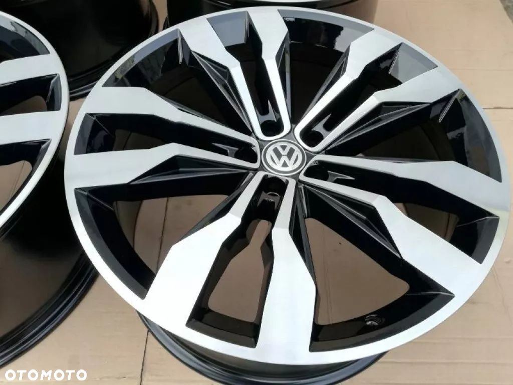 VW TOUAREG 21'' IDEALNE r-line - 7