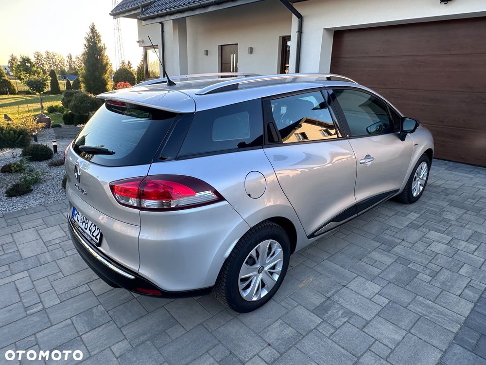 Renault Clio 1.2 16V 75 LIMITED - 4