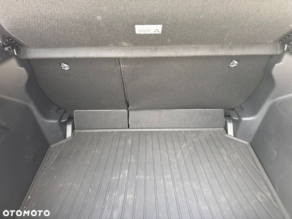 Mazda 2 - 10