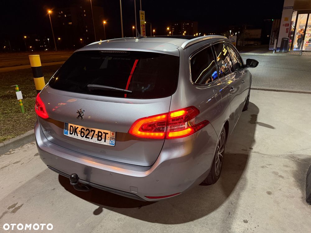 Peugeot 308 PureTech 130 GPF Stop & Start Allure Business-Paket - 9