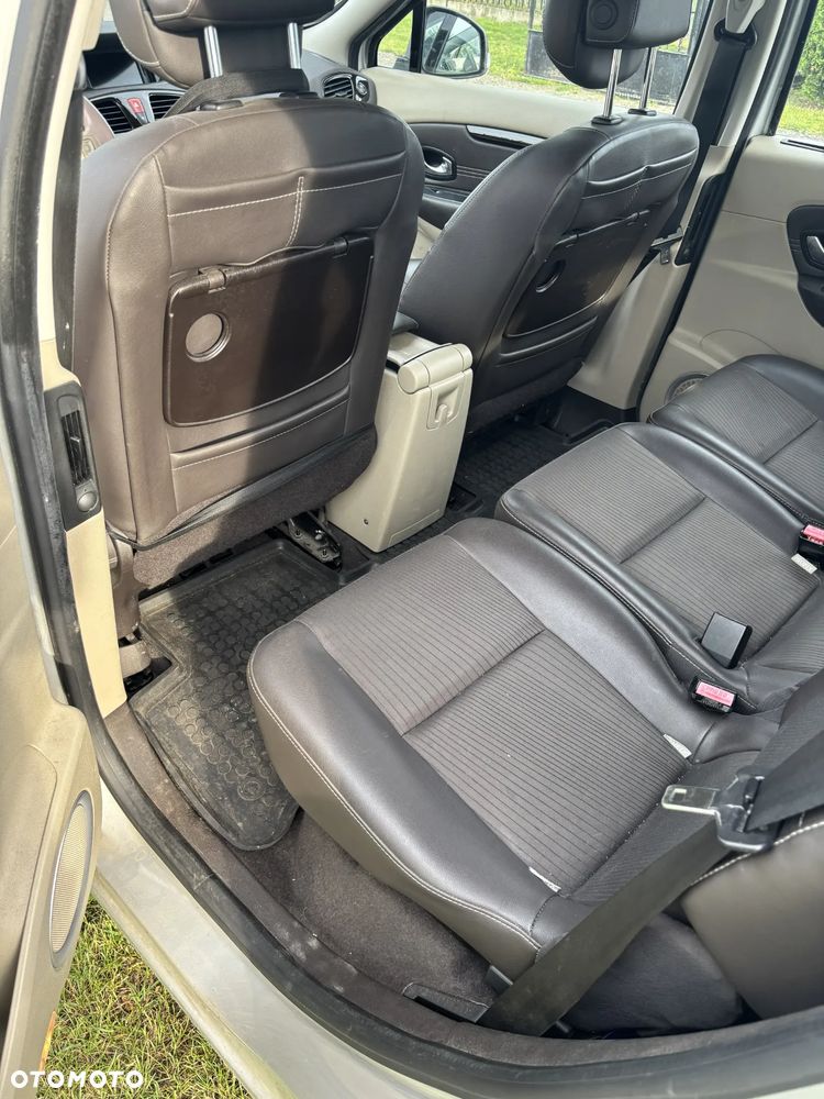 Renault Scenic - 6