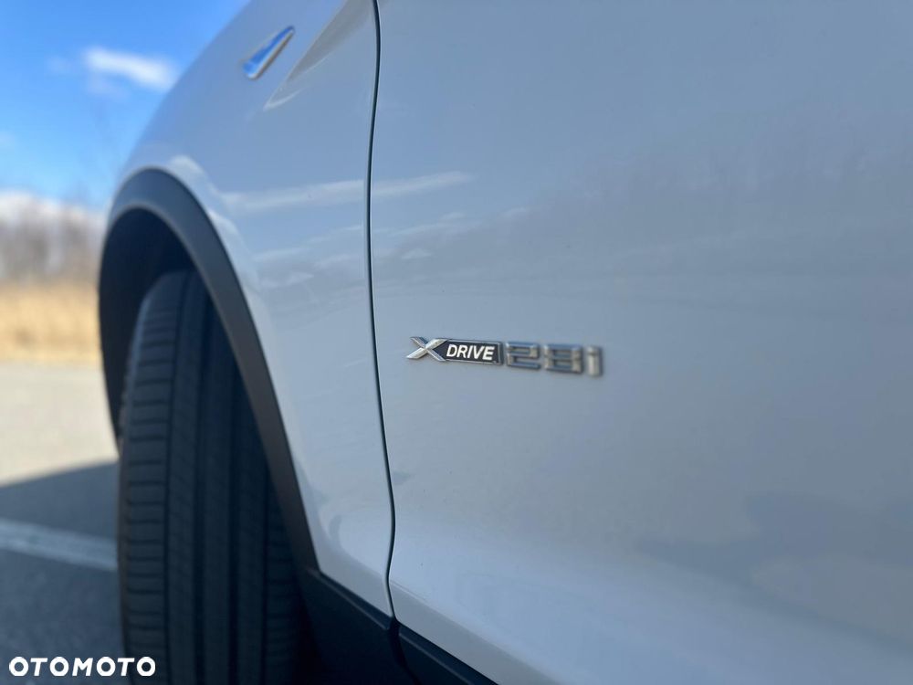 BMW X3 28i xDrive - 32