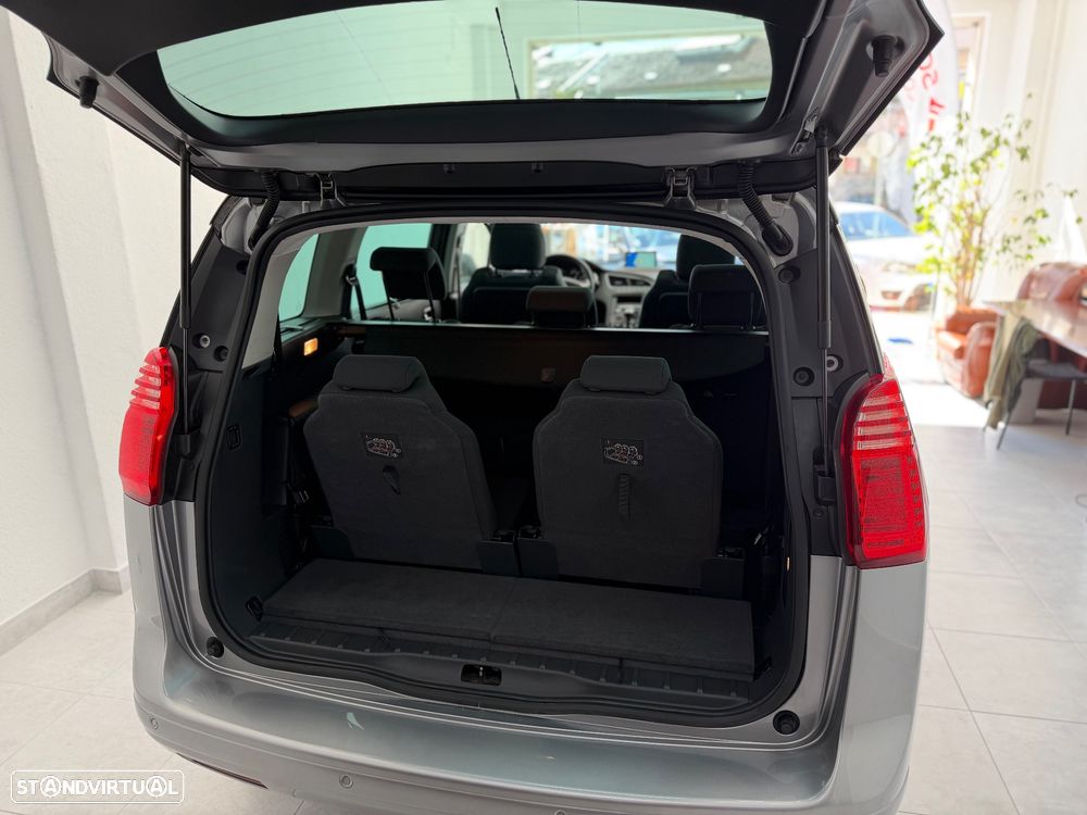 Peugeot 5008 - 30