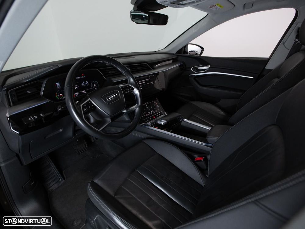 Audi e-tron 55 quattro - 9