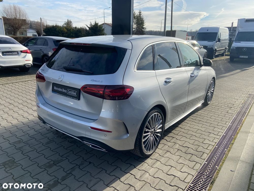 Mercedes-Benz Klasa B 220 4-Matic mHEV AMG Line 8G-DCT - 5