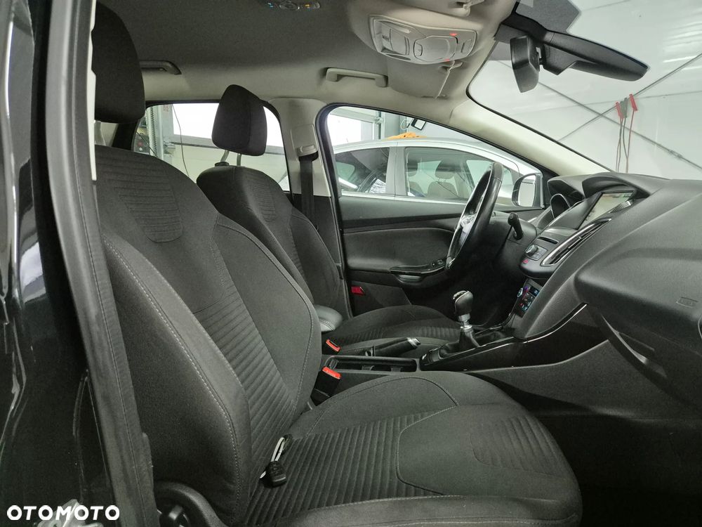 Ford Focus 2.0 TDCi Titanium ASS - 18