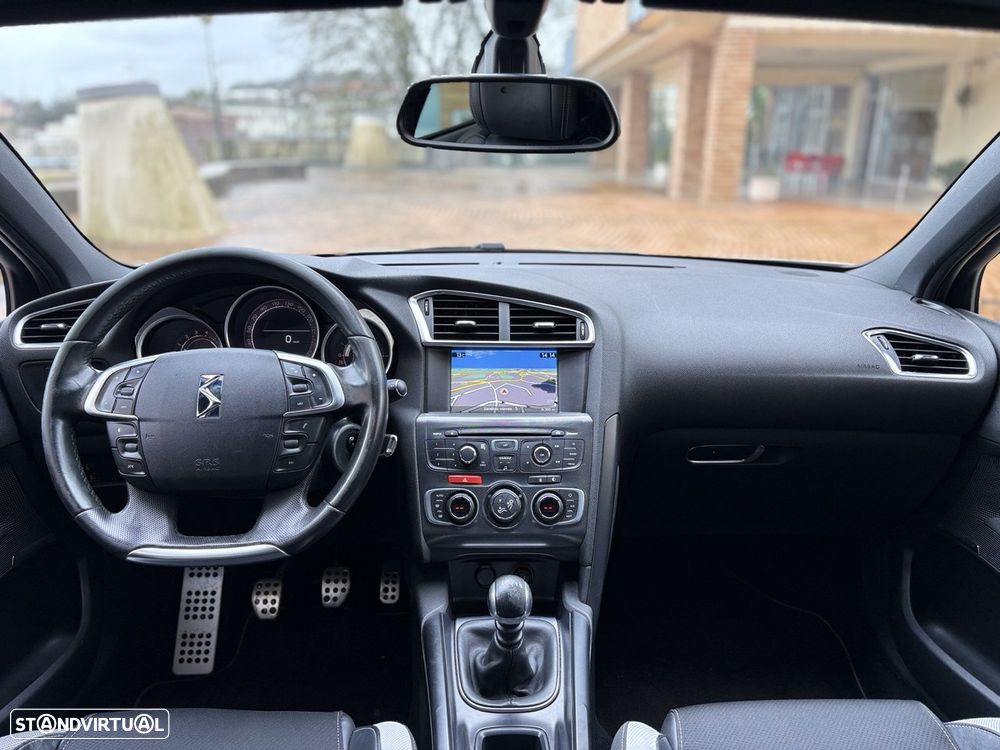 Citroën DS4 1.6 e-HDi So Chic - 13