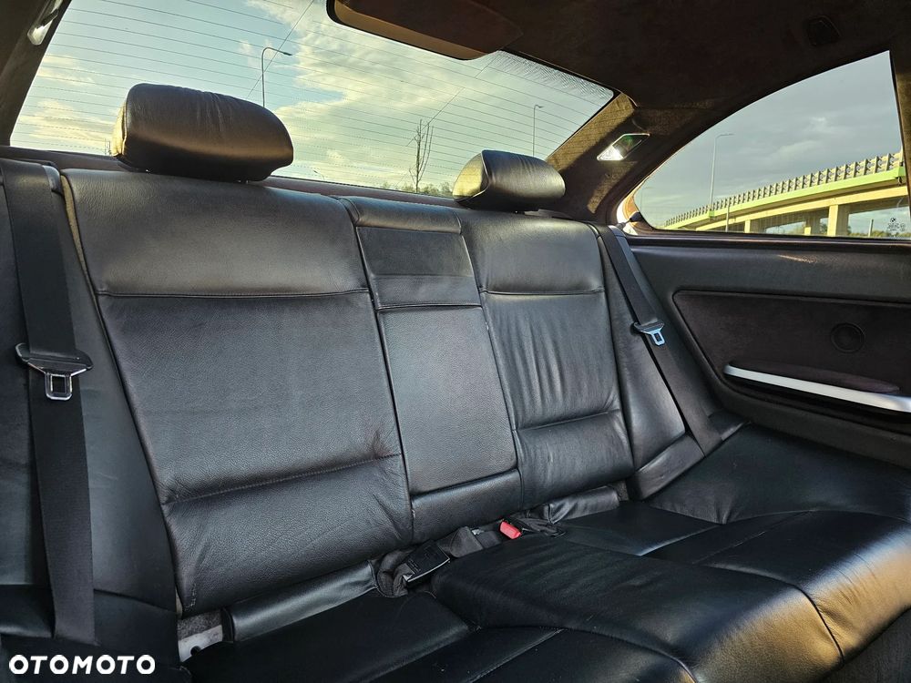 BMW Seria 3 330Ci - 12