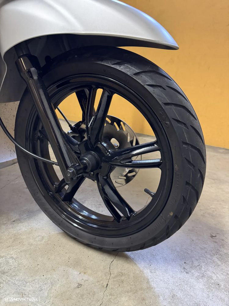Peugeot Tweet 125 - 3