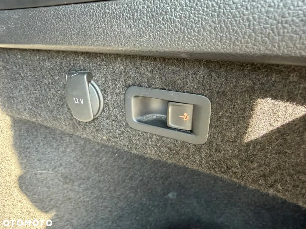 Volkswagen Passat - 27