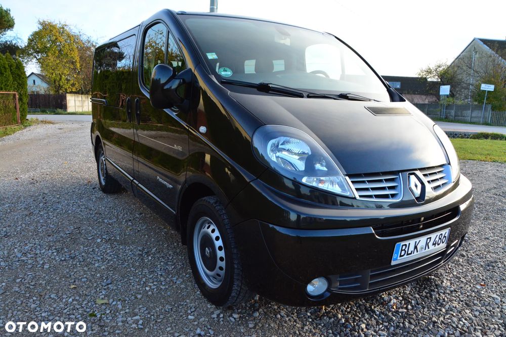 Renault Trafic FAP Grand Passenger Black Edition - 13