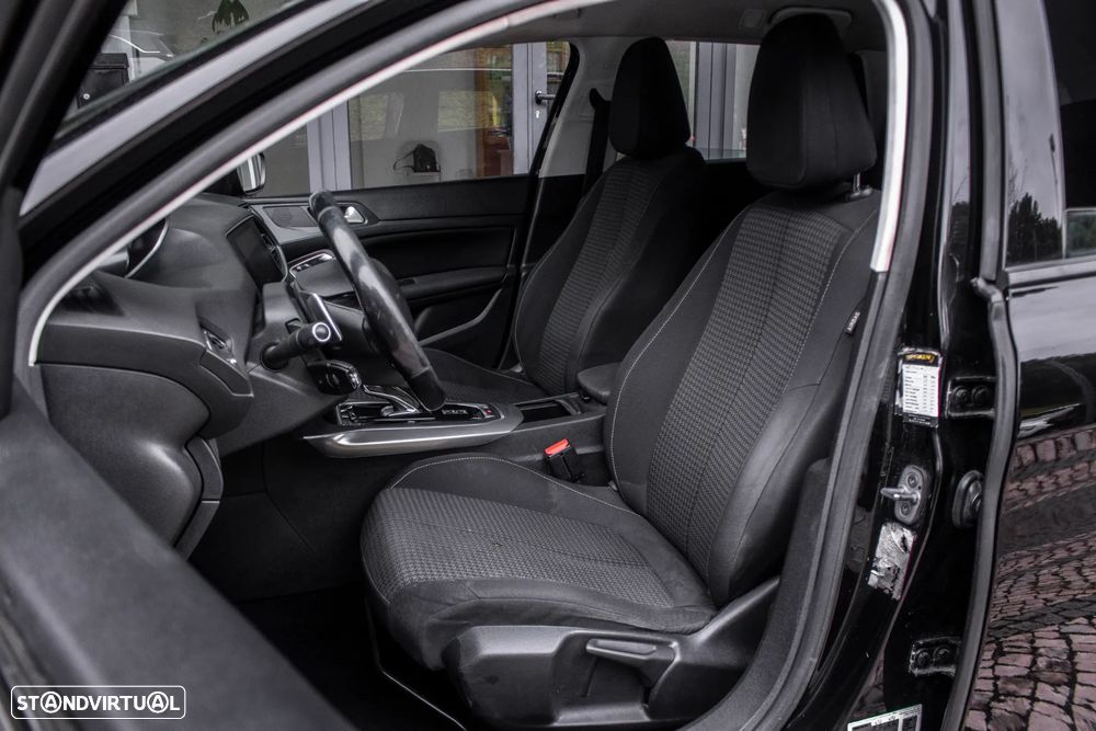 Peugeot 308 SW BlueHDi 130 EAT6 Stop & Start Active - 26