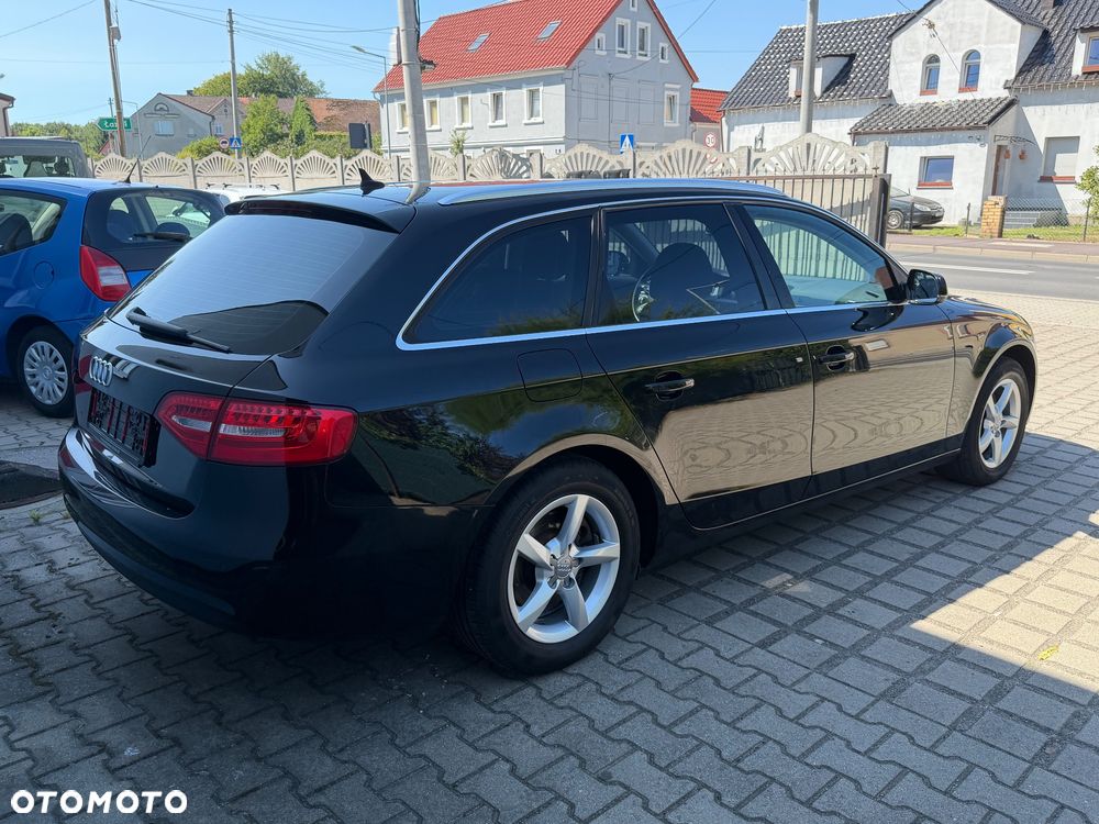 Audi A4 Avant 2.0 TDI DPF multitronic Attraction - 2