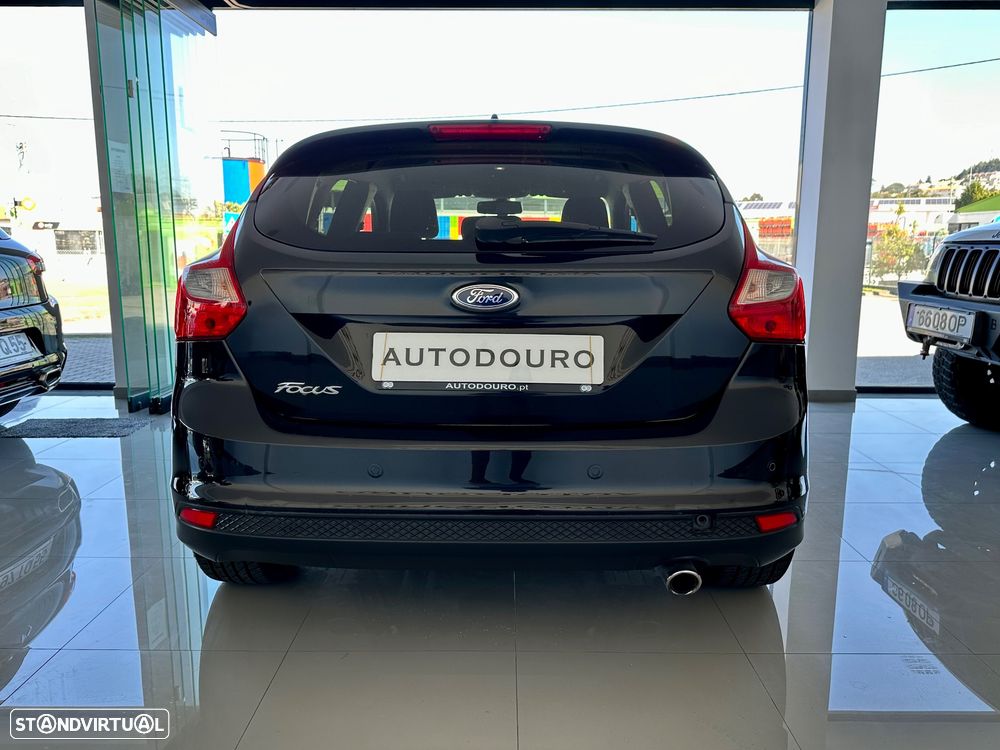 Ford Focus 2.0 TDCi Titanium PowerShift - 8