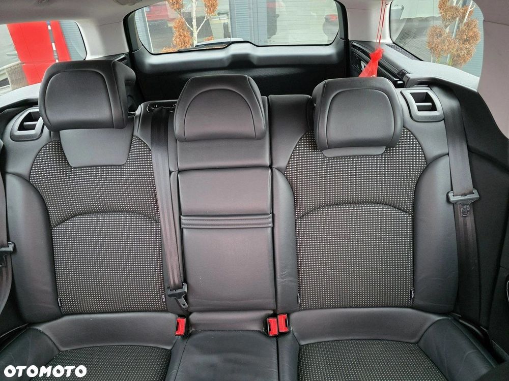 Citroën C5 HDi 165 FAP CrossTourer - 8