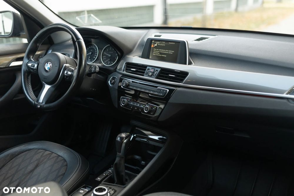 BMW X1 xDrive20i xLine - 22