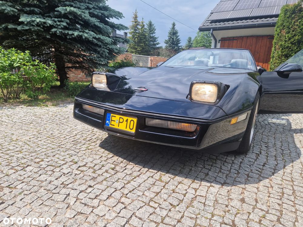 Chevrolet Corvette - 11