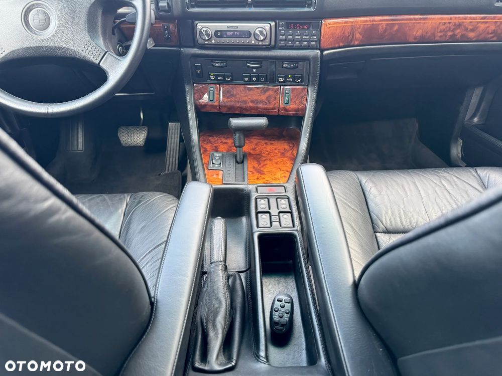 BMW Seria 7 - 25