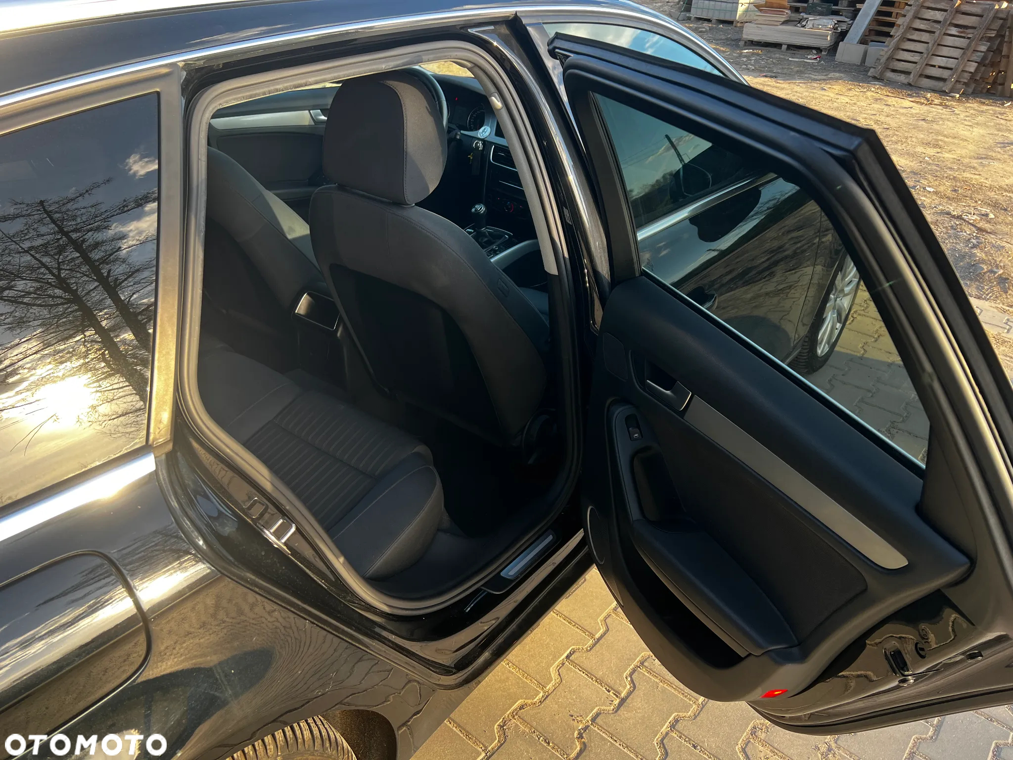 Audi A4 Avant 2.0 TFSI Ambiente - 35