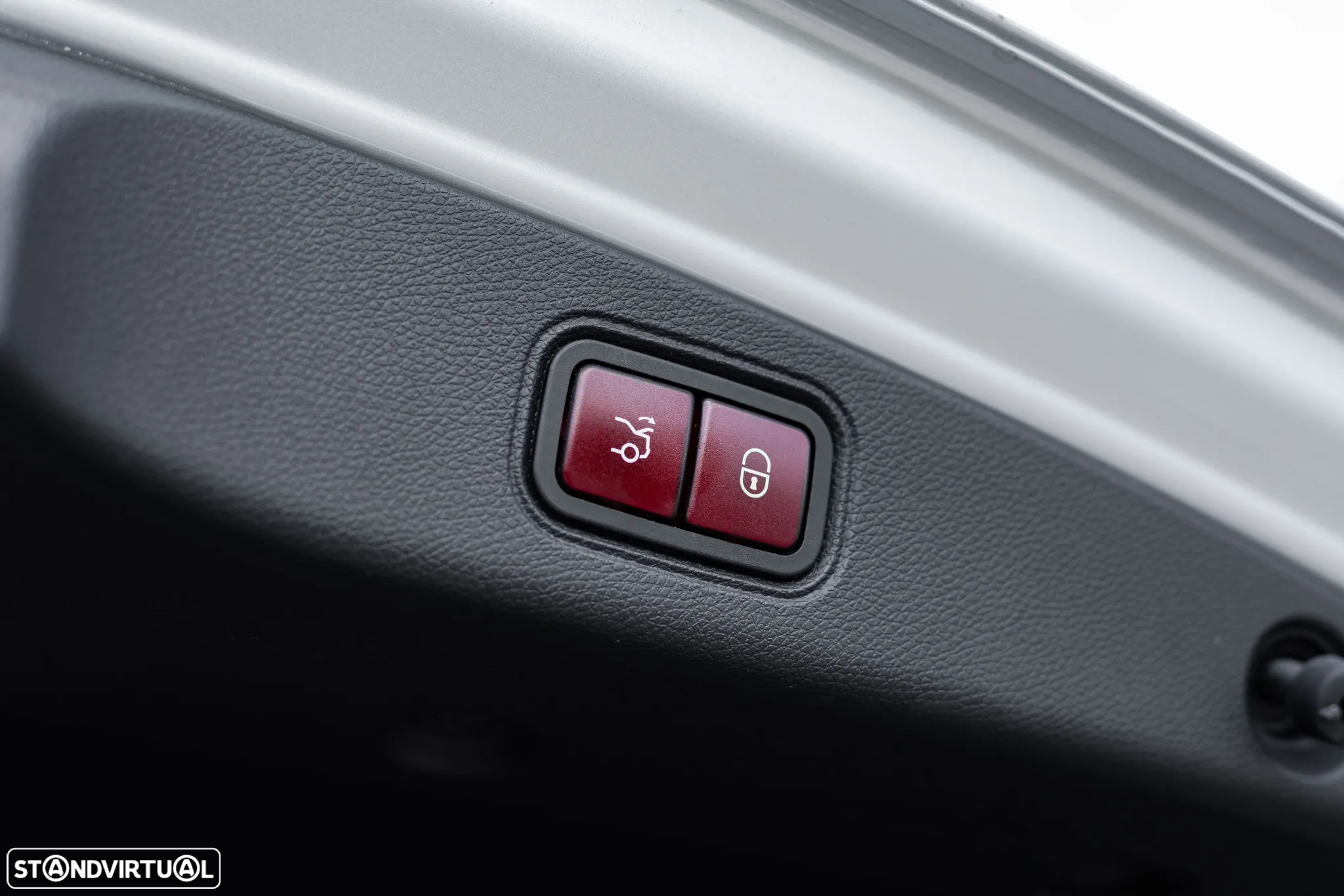 Mercedes-Benz E 53 AMG 4-Matic+ - 11
