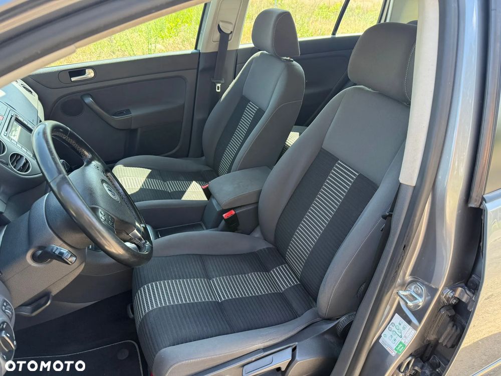 Volkswagen Golf Plus 1.9 TDI DSG United - 9