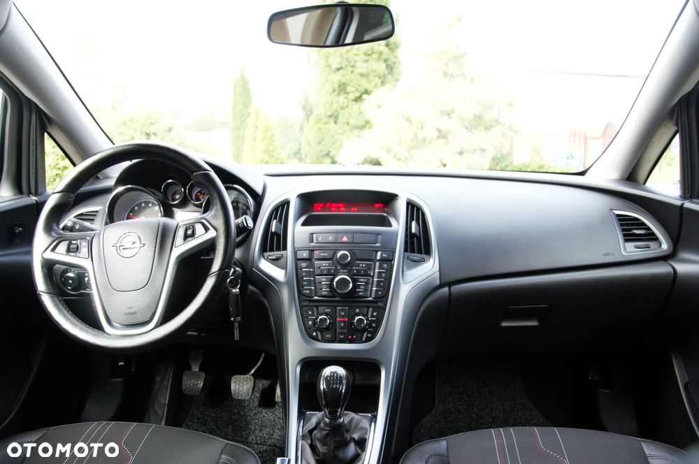 Opel Astra 1.4 Turbo ecoFLEX Start/Stop 150 Jahre - 28