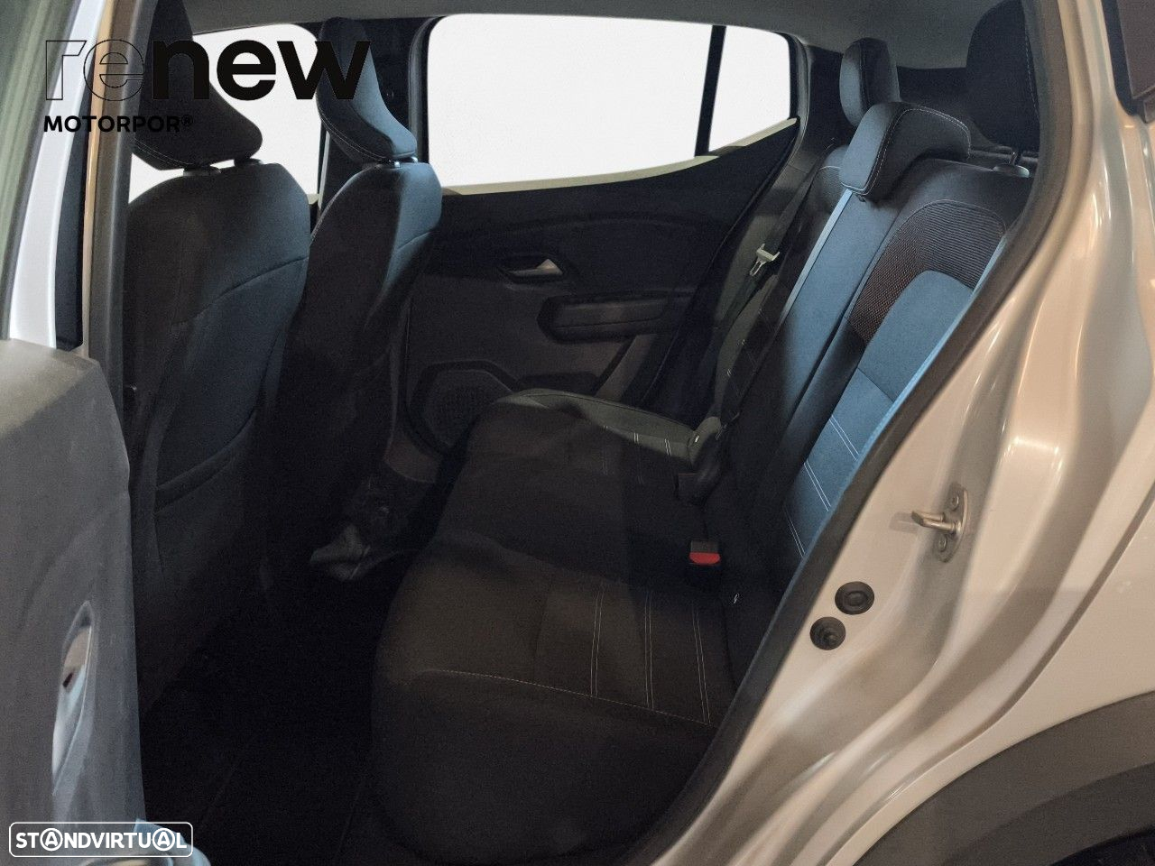 Dacia Sandero - 8