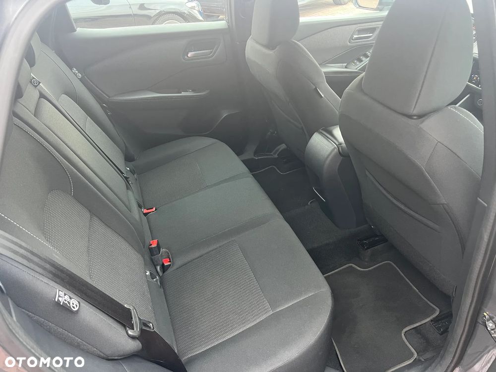 Nissan Qashqai 1.3 DIG-T mHEV Acenta Xtronic - 24