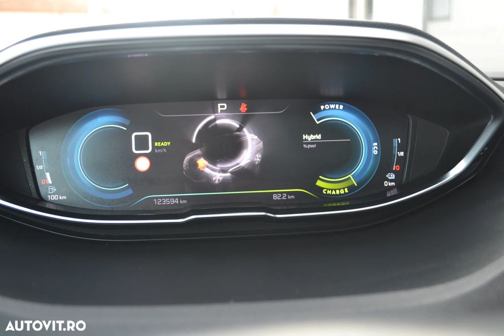 Peugeot 3008 PHEV EAT8 4X4 GT Pack - 20