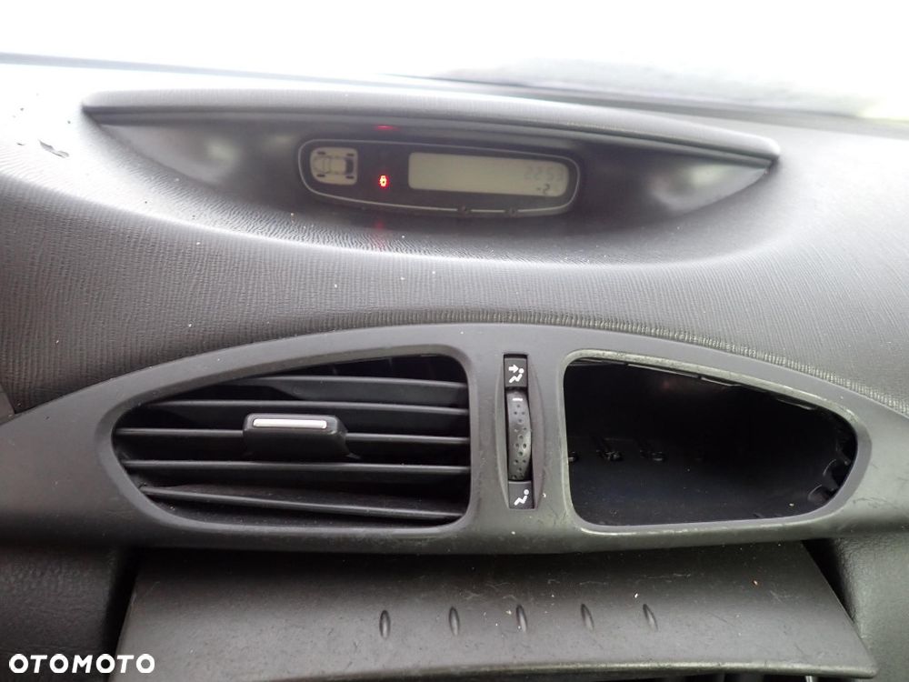 CZĘŚCI - Renault Laguna II 1,9 DCI 120KM F9Q750 KOMBI PK6018 lakier TEB66 2003r INDEX - 9846 - 10