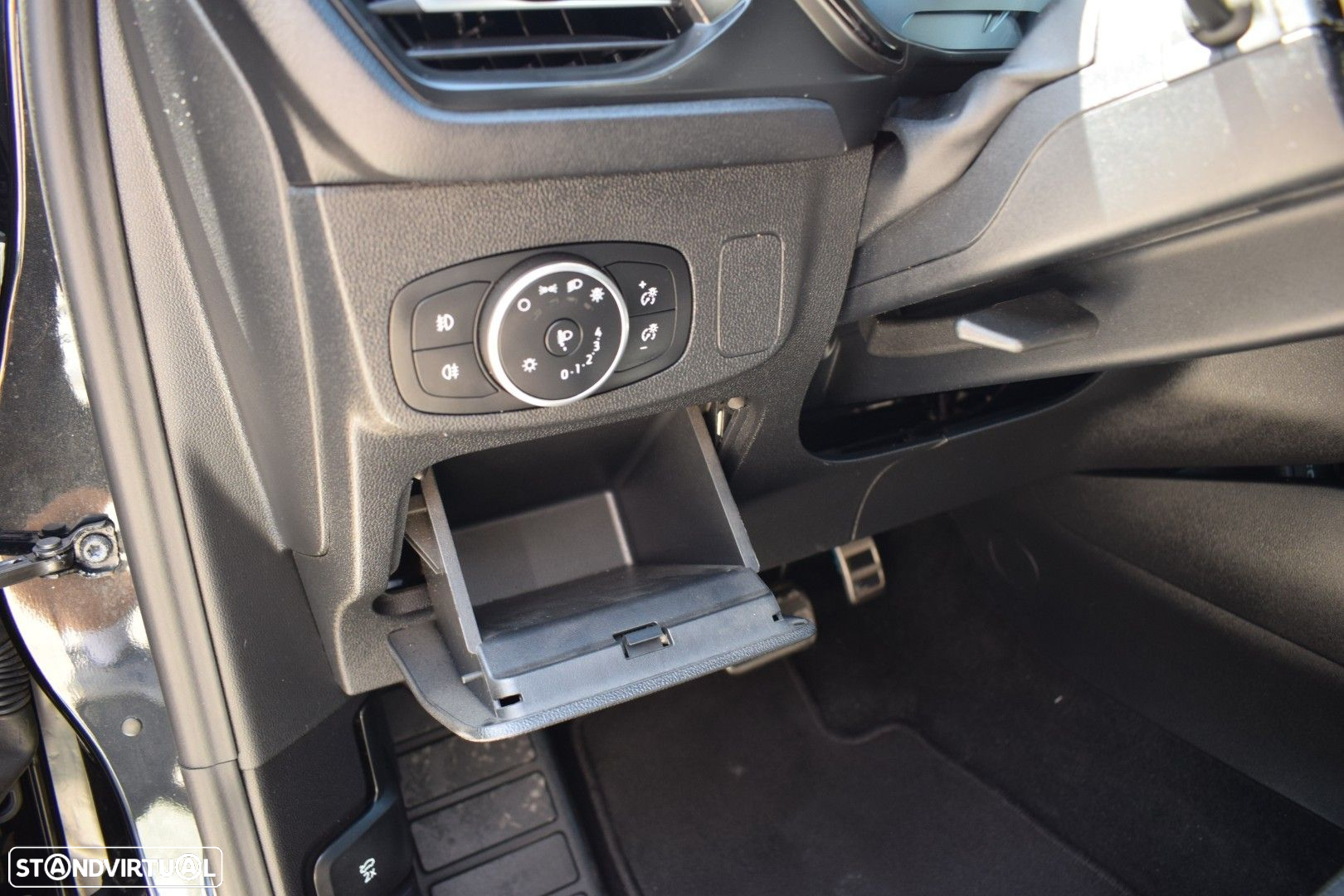 Ford Focus 1.5 TDCi EcoBlue ST-Line Aut. - 18