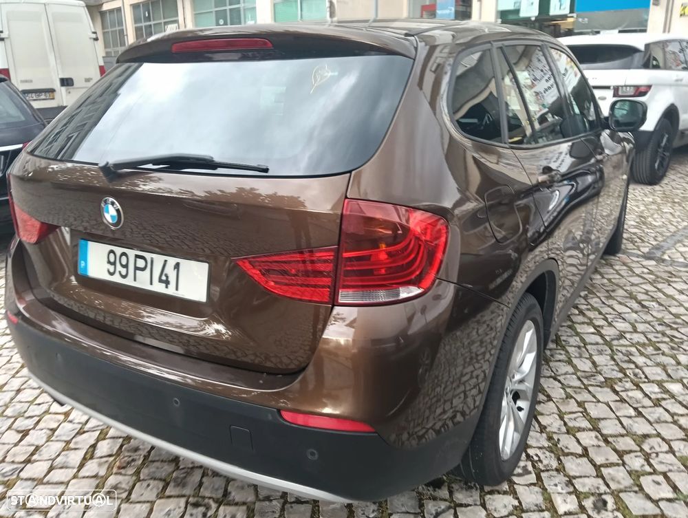 BMW X1 sDrive18d Sport Line - 17