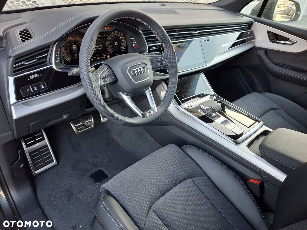 Audi Q7 - 10