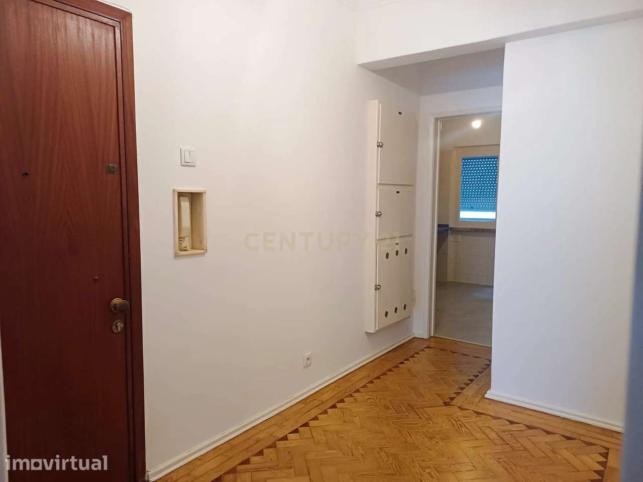 Apartamento T2, recentemente renovado, localizado na Ameixoeira/ Lumia - Grande imagem: 4/17