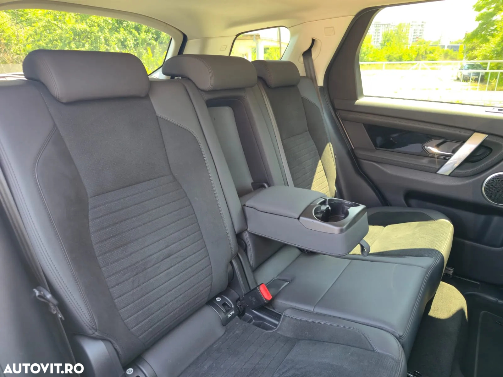 Land Rover Discovery Sport 2.0 D165 MHEV SE - 23