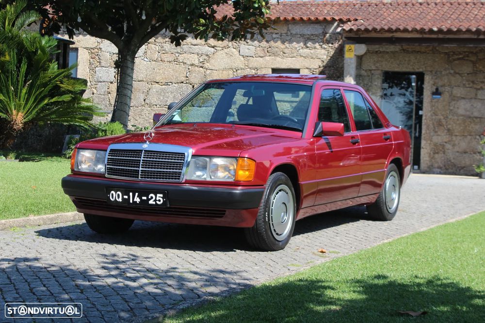 Mercedes-Benz W201 (1982-1993) 190 D 2.5 Turbo - 1